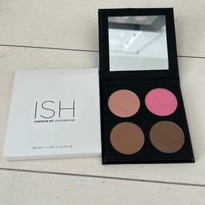 NEW ISH Contour Kit in Light/Medium.